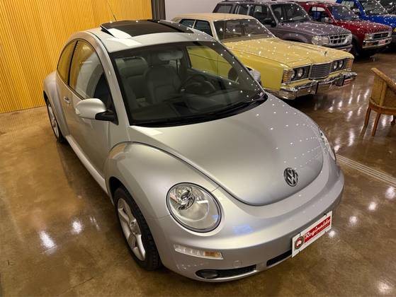 VOLKSWAGEN NEW BEETLE 2.0 MI 8V GASOLINA 2P AUTOMÁTICO
